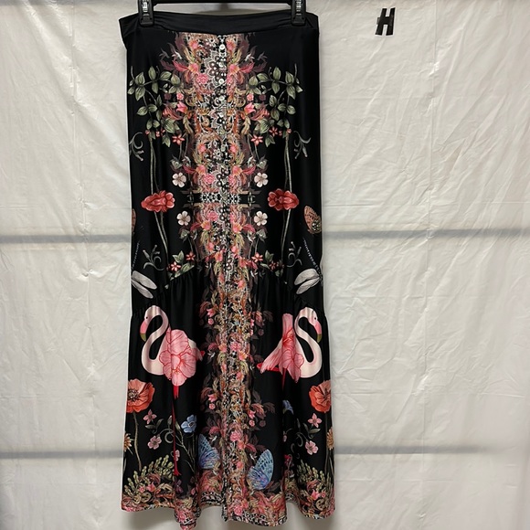 Skirt - Picture 1 of 3